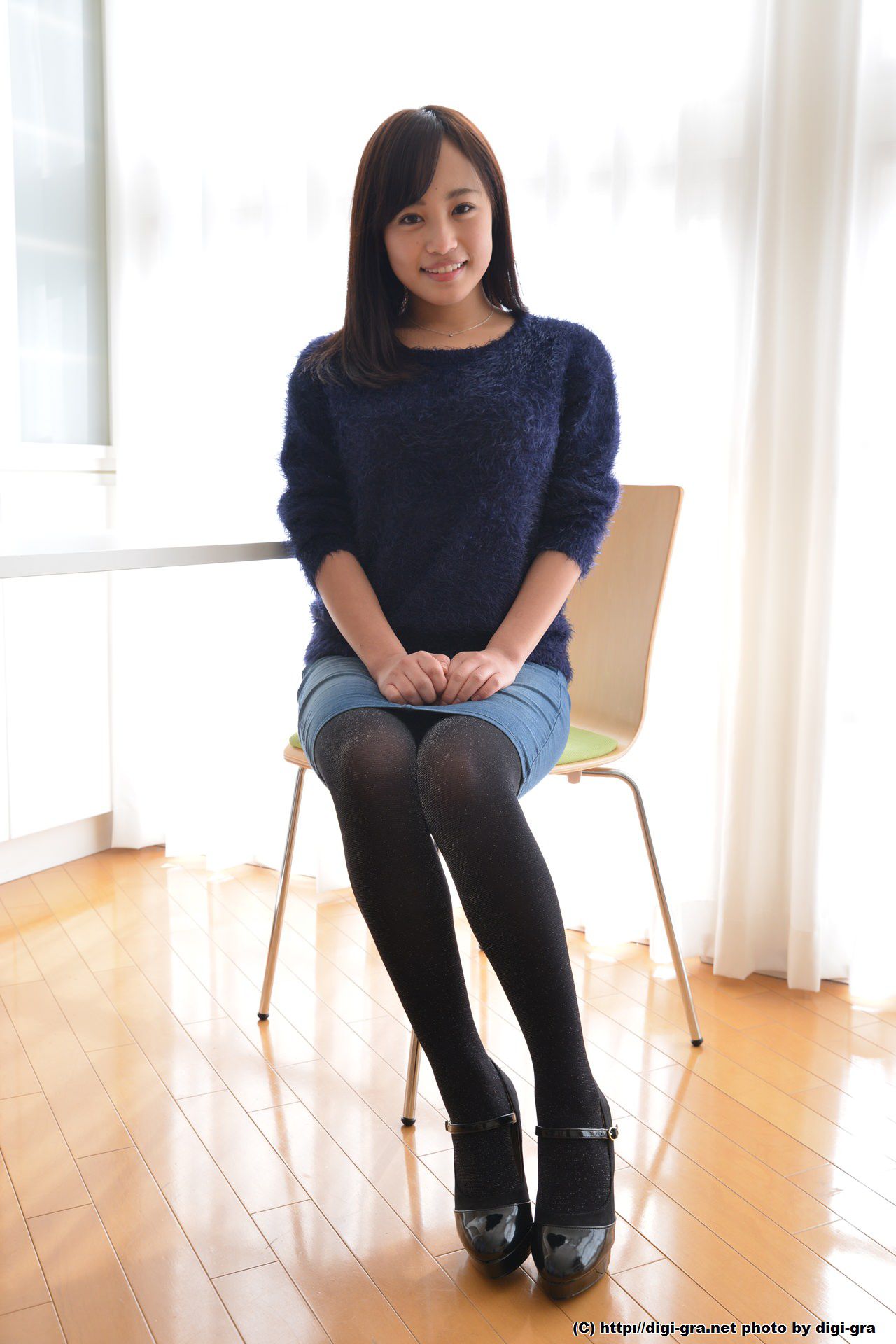 Emi Asano Page 1 No.55a25a
