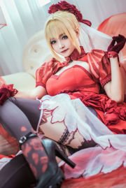 [COS 복지] 아니메 블로거 대용량 소용량 - Nero Claudius