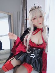 COSER白银81《皇家吸血鬼》 [COSPLAY少女]